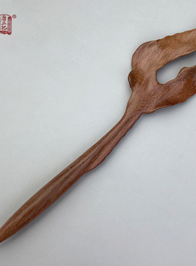 唐三把军刀豆孔雀鱼发簪鱼尾可爱灵动盘发发饰新中式简约日常木簪