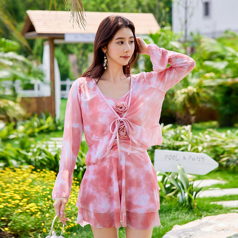 分体泳衣女大码胖mm三件套泡温泉度假微胖女孩遮肉高级感绝美泳装