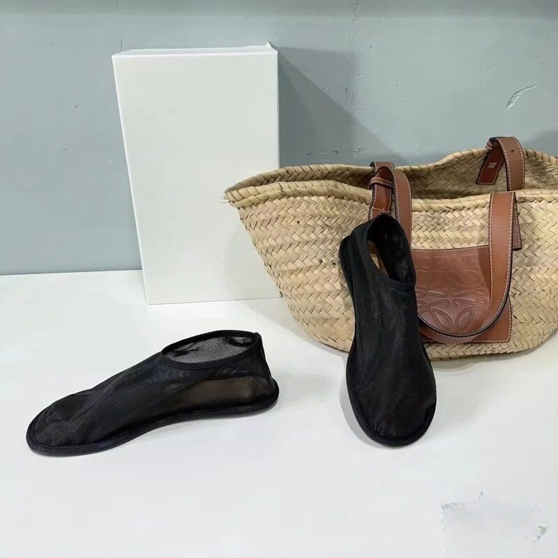 2026 shoes women高定小众设计网纱透气平底舒适松紧带奶奶鞋一脚