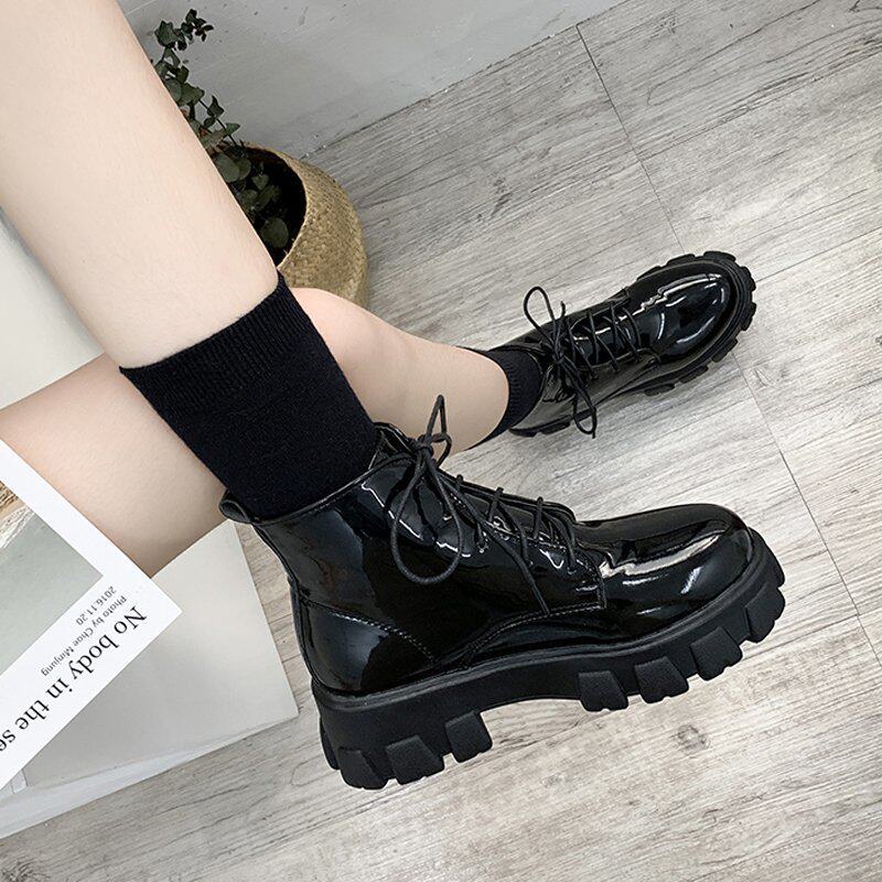 2026shoewomen黑色马丁