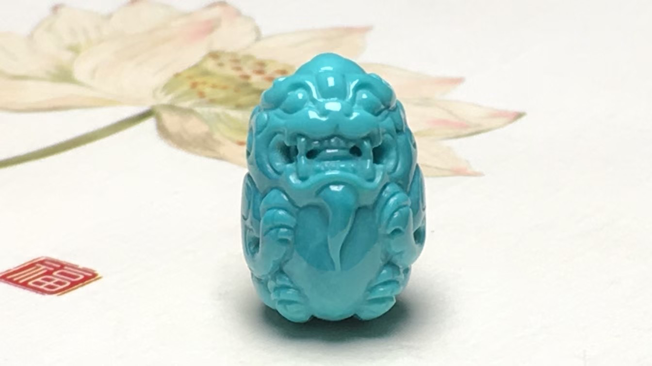 湖北十堰矿区天然原矿绿松石瑞兽貔貅抱抱兽配珠文玩手串侧挂背云