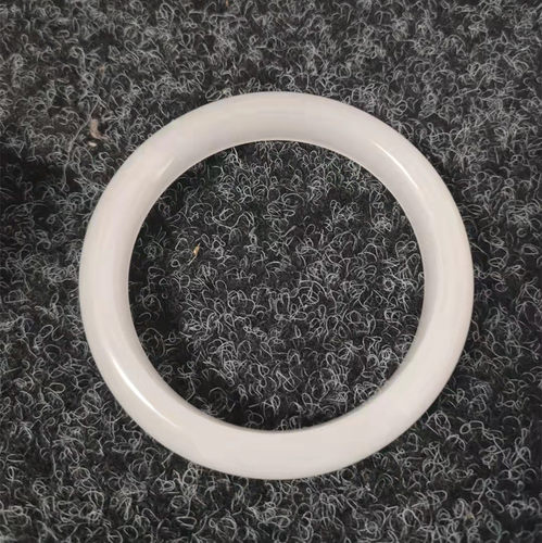 新疆燕子金丝精品羊脂手镯
