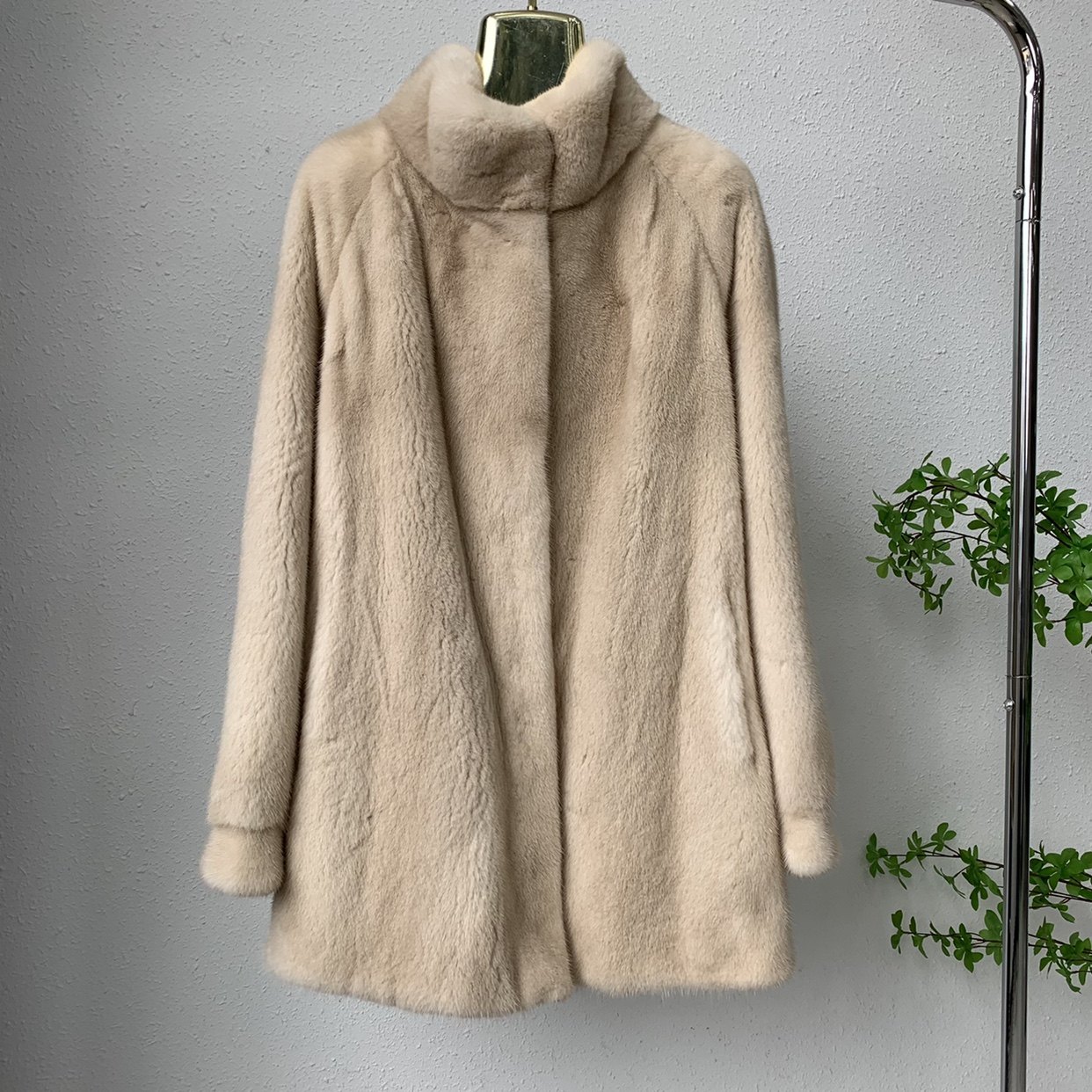 进口紫金天鹅绒短二水貂皮草外套立翻领年轻款貂皮大衣女中长款