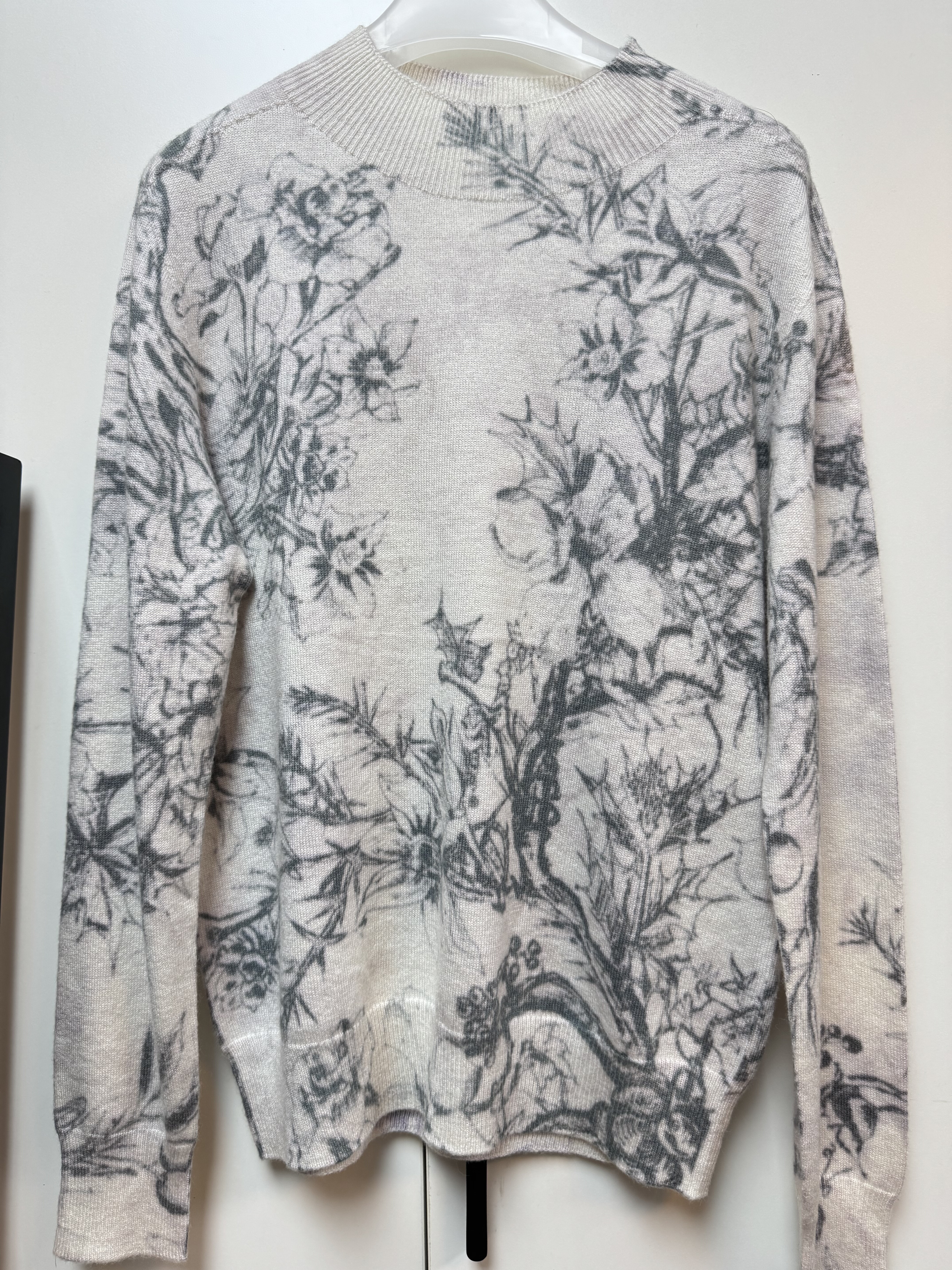 100%绵羊毛文艺花卉圆领针织毛衣亲肤保暖秋冬植物印花上衣