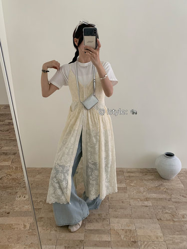 韩版istyle春夏新款2024温柔风设计感蕾丝绣花性感v领吊带连衣裙