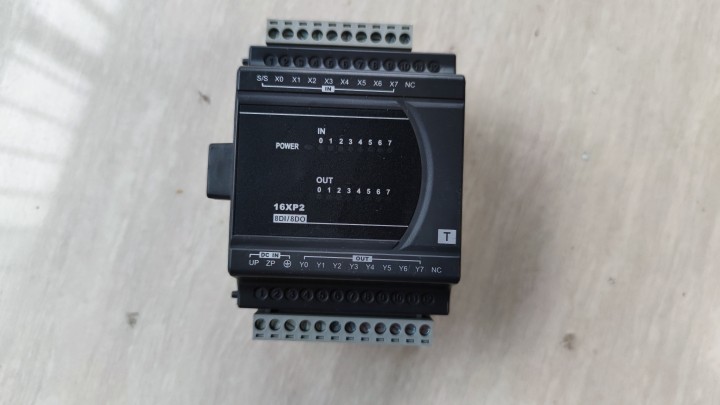 台达PLC扩展 DVP16XP211T晶体管型输出 成色实物图 功能正常