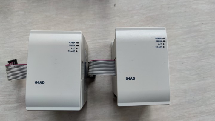 台达PLC扩展模块DVP04AD-H3成色实物图,功能正常