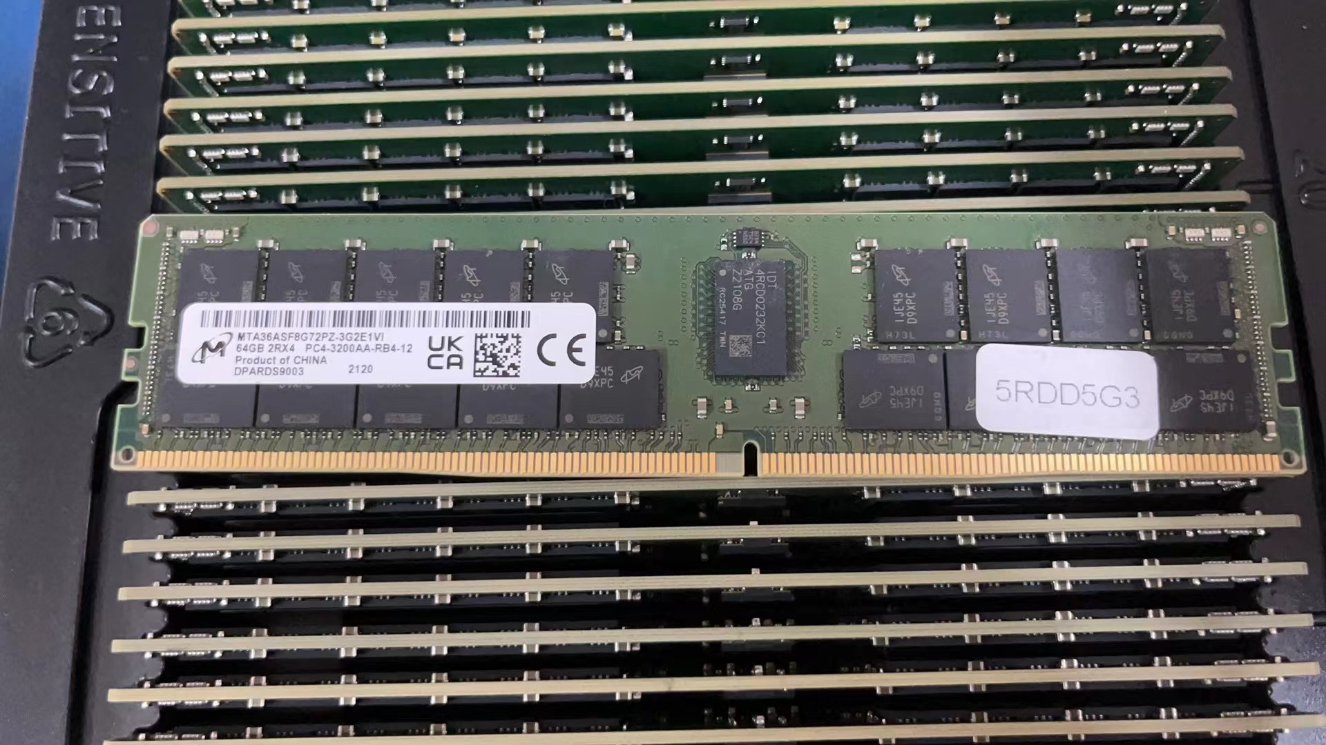 镁光 64G  PC4-3200AA REG ECC 内存条 MTA36ASF8G72PZ-3G2E1