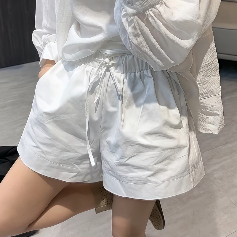 白色短裤女外穿夏日轻薄裤子2026夏季新款宽松显瘦今年流行阔腿裤