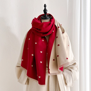 双面爱心红色仿羊绒围巾女生冬季百搭甜美披肩两用加厚保暖高级感