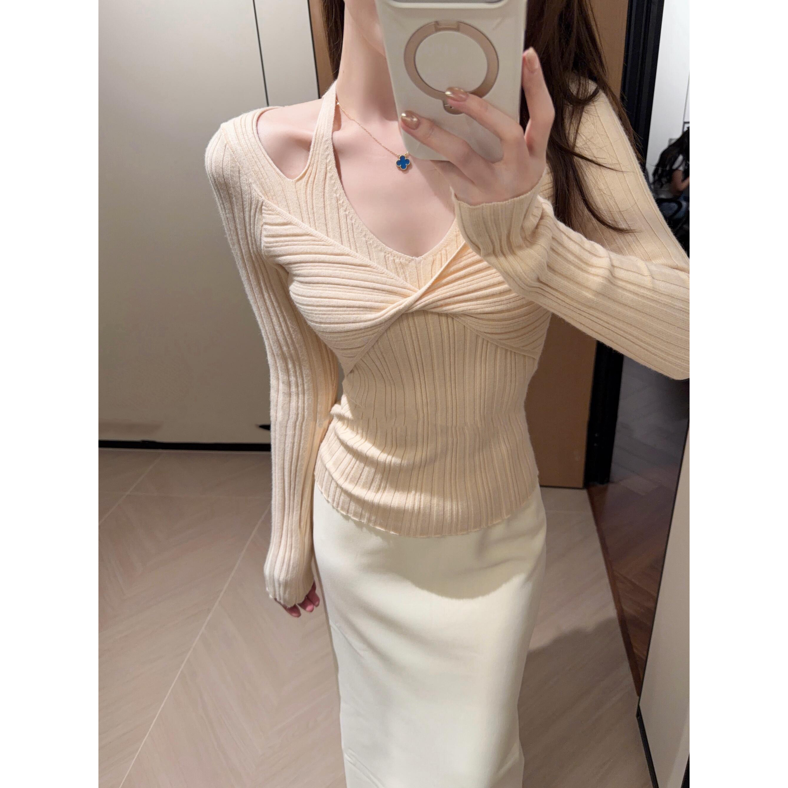 法式V领挂脖扭结紫色长袖针织打底衫女秋冬修身露肩内搭毛衣上衣