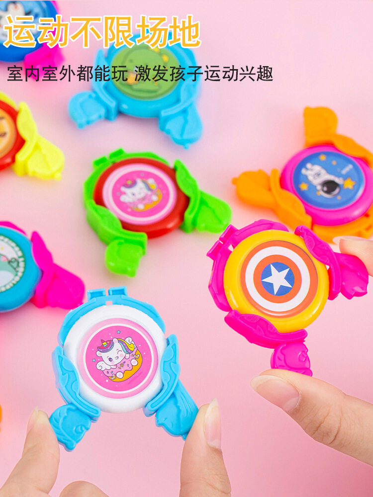 프리스비 작은 장난감 선물 및 상품 교환 출시 유치원 작은 선물 탑 어린이 작은 비행 접시 퍼즐 창의력