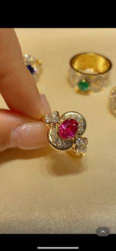 天然无烧红宝石戒指1克拉 大台面玻璃体满火彩 重工设计 配证书