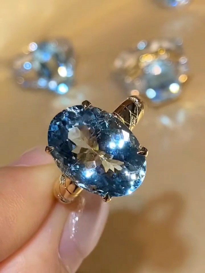 天然海蓝宝石圣母玛利亚戒指6.5克拉 金重3g清透满火彩 大鸽蛋面,珠宝/钻石/翡翠,手饰,淘宝优惠券,粉丝福利购,淘宝优惠卷