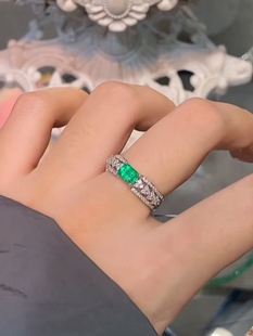 配国际证书 真钻镶嵌 18k金天然祖母绿戒指65分 艳绿色强荧光