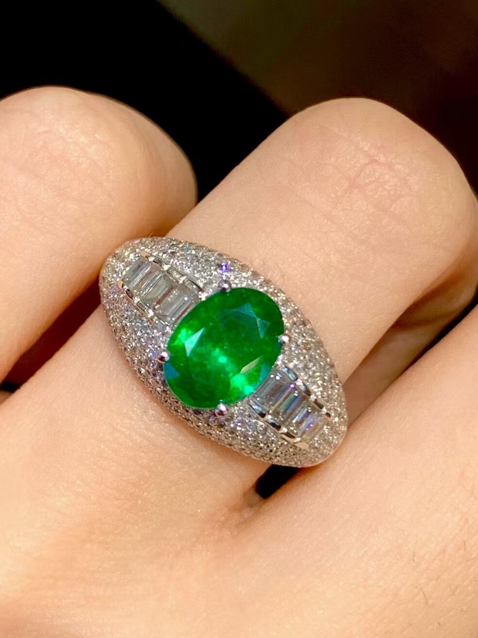 天然祖母绿戒指1.2克拉 沃顿绿 珀金真钻镶嵌 满钻奢华吉尔德大证