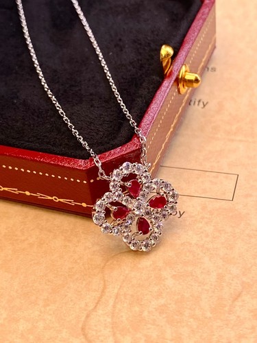 天然红宝石四叶草吊坠项链 纯银镶嵌 CGRL证书 红宝石颜色鲜艳