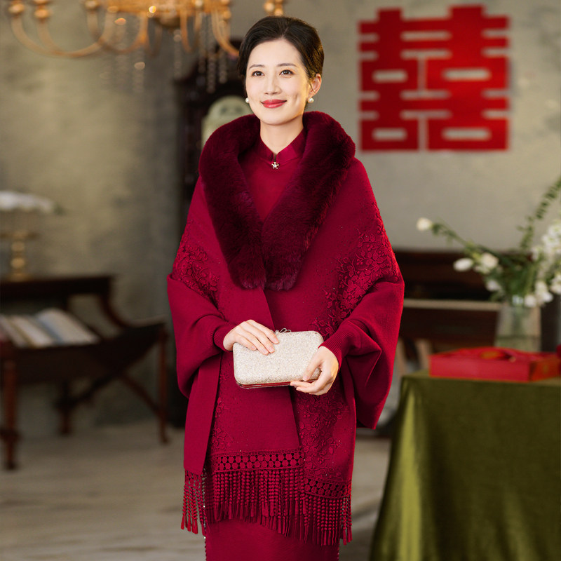 秋冬喜婆婆配旗袍羊绒披肩婚礼外套妈妈加厚斗篷外套毛领保暖外搭