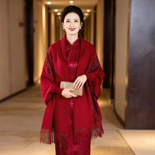 婚礼妈妈配旗袍的披肩2026新款秋冬喜婆婆婚宴礼服外搭高端女外披