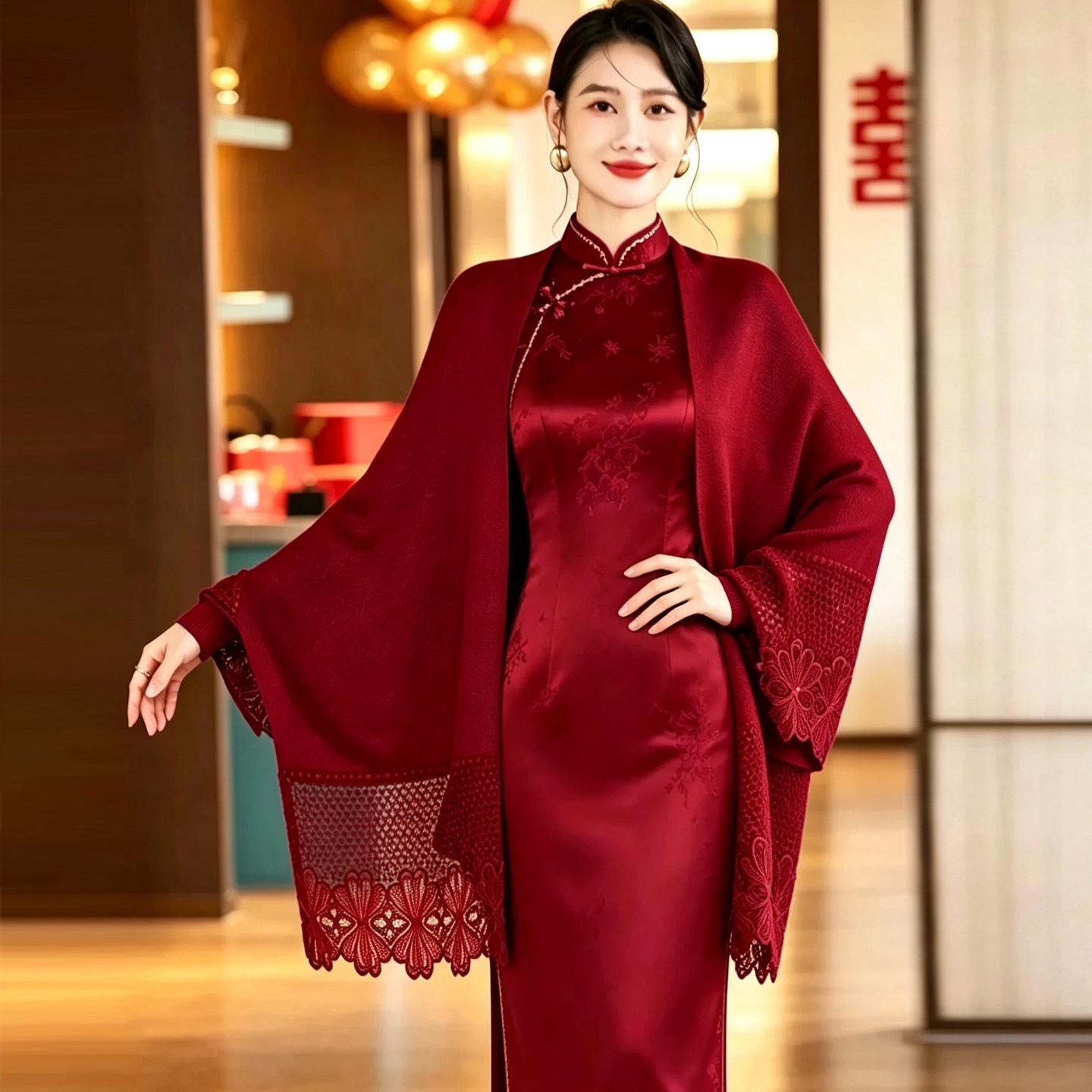 2026秋季时尚婚礼妈妈喜婆婆旗袍礼服披肩斗篷外搭婚宴高端大气女