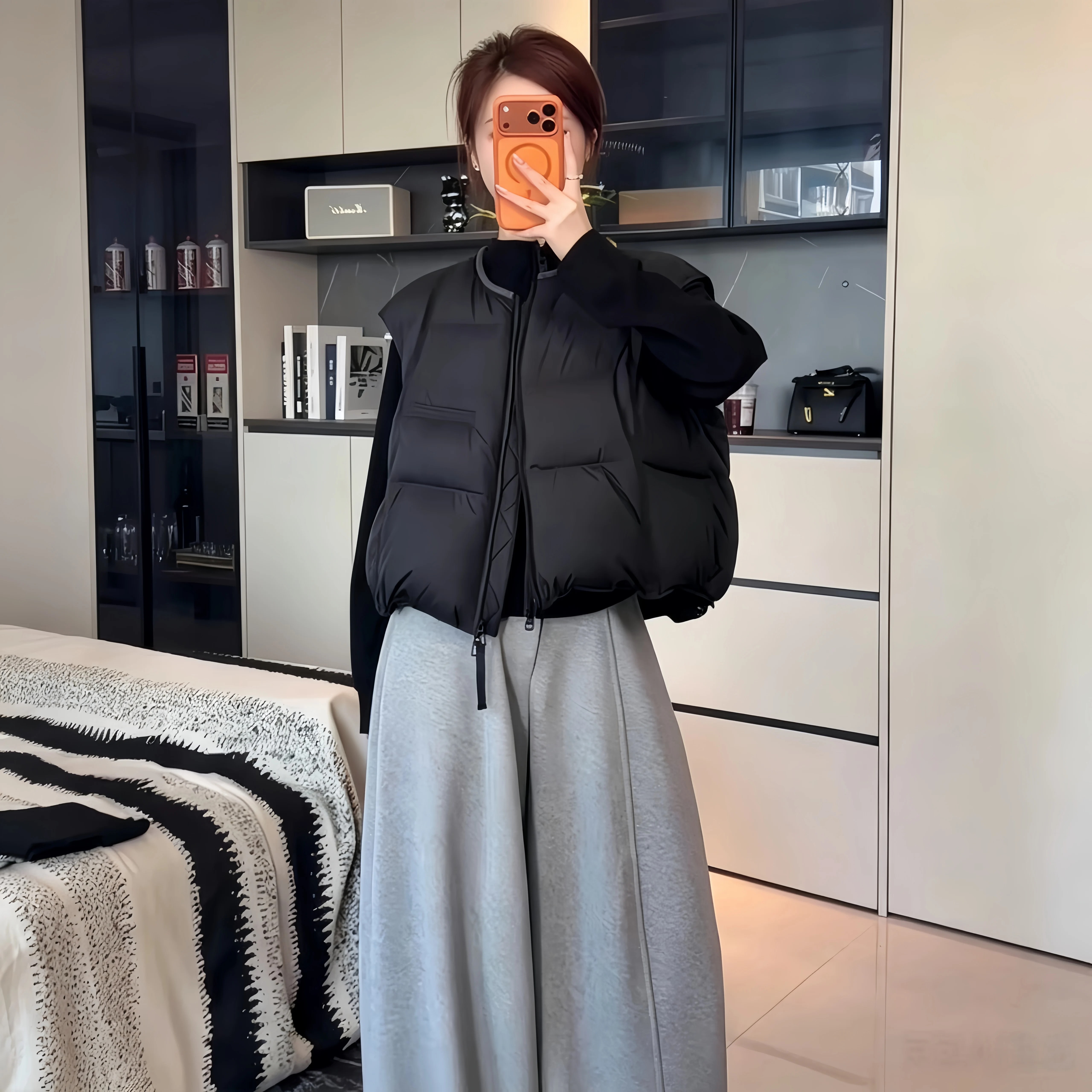 白鸭绒羽绒马甲女短款背心秋冬新款2026宽松高级感小个子坎肩外穿