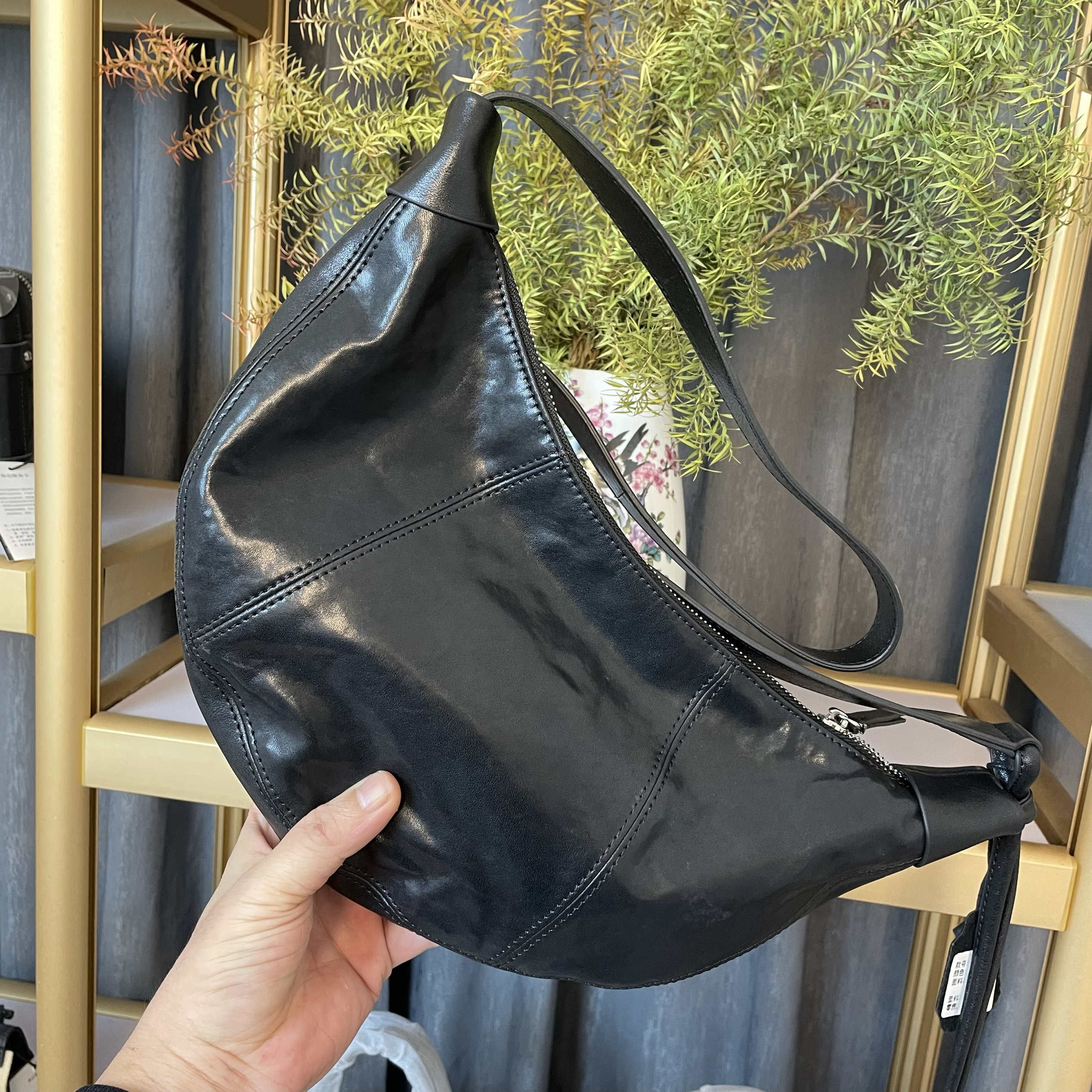 2026新款头层牛皮饺子包女大容量单肩斜挎包高级感通勤包时尚百搭