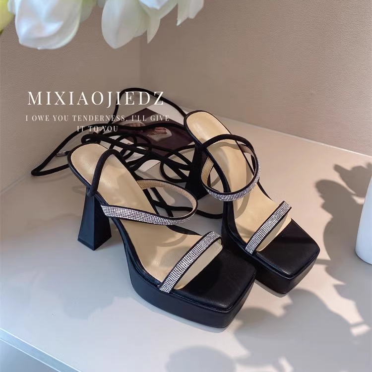 2025新款交叉绑带高跟凉鞋