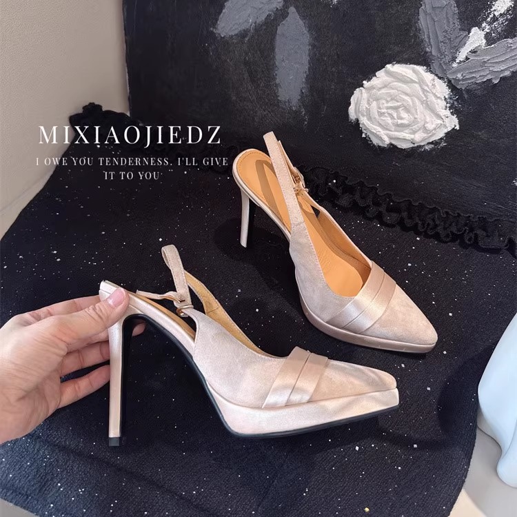 米小姐2025新款防水台凉鞋