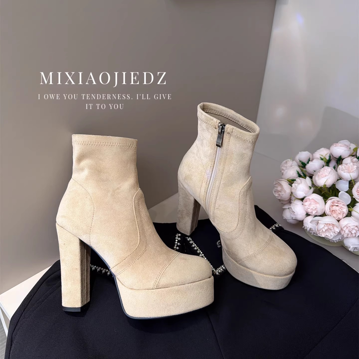 2025新款气质高跟短靴方头时装靴