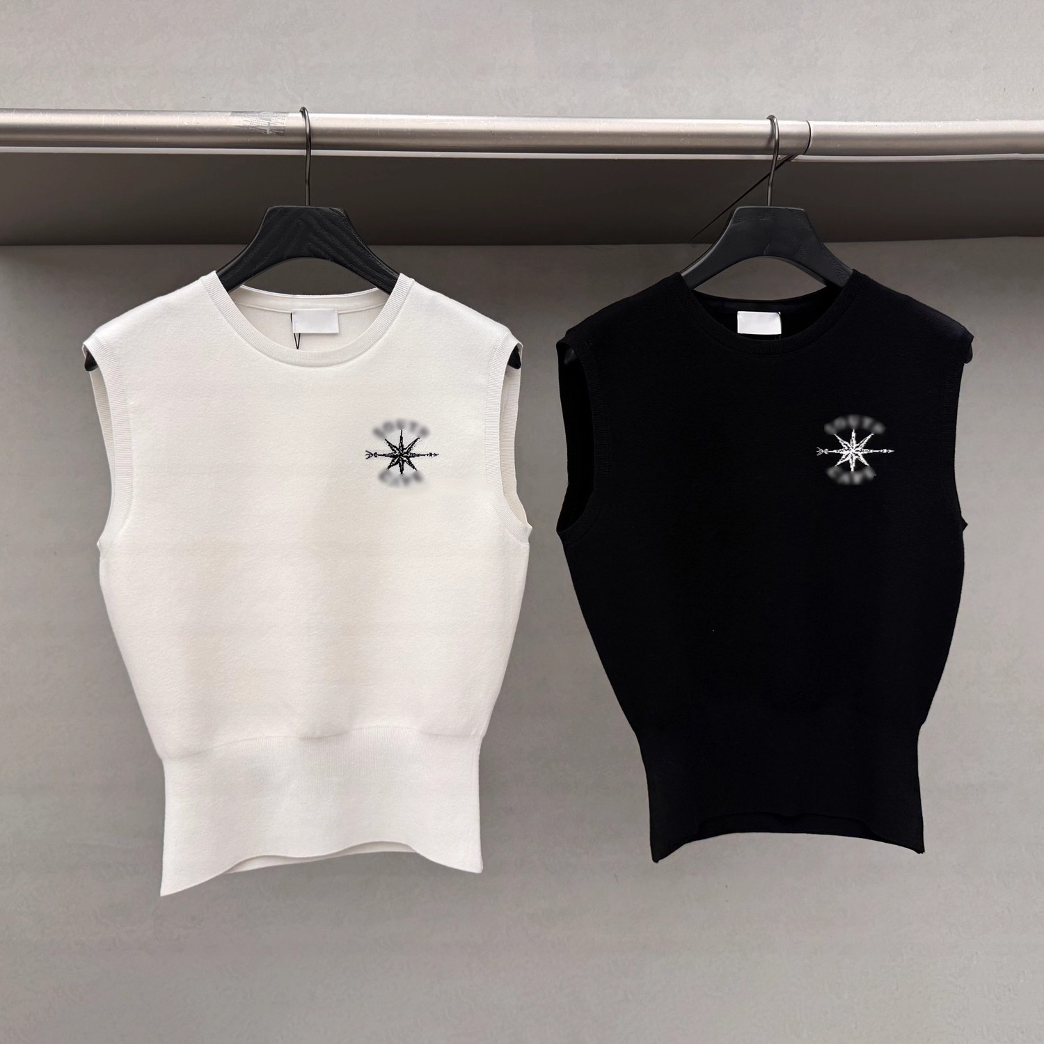 韩国高尔夫女士秋冬圆领无袖针织背心运动休闲百搭时尚保暖上衣