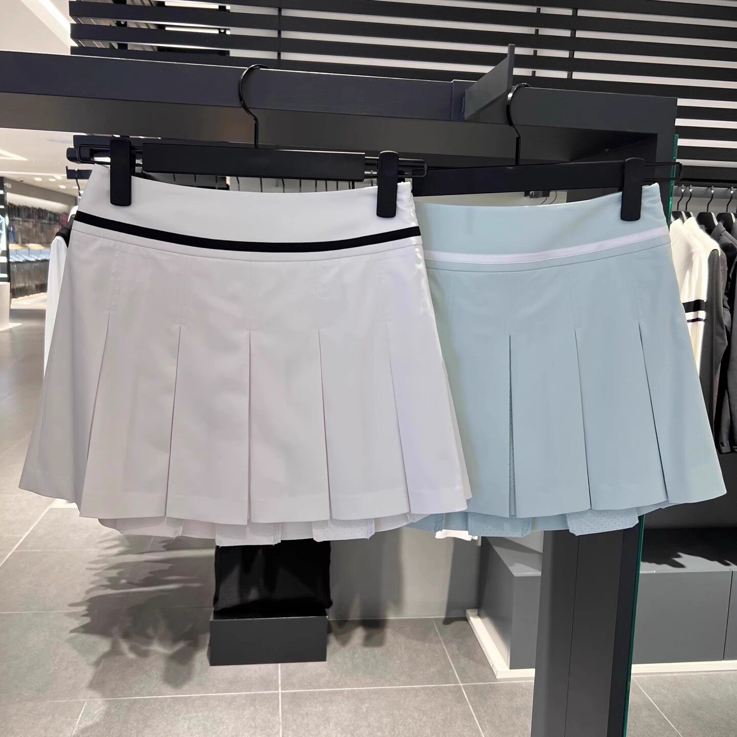 韩国高尔夫女士新款时尚百搭纯色运动短裙户外运动休闲透气半身裙