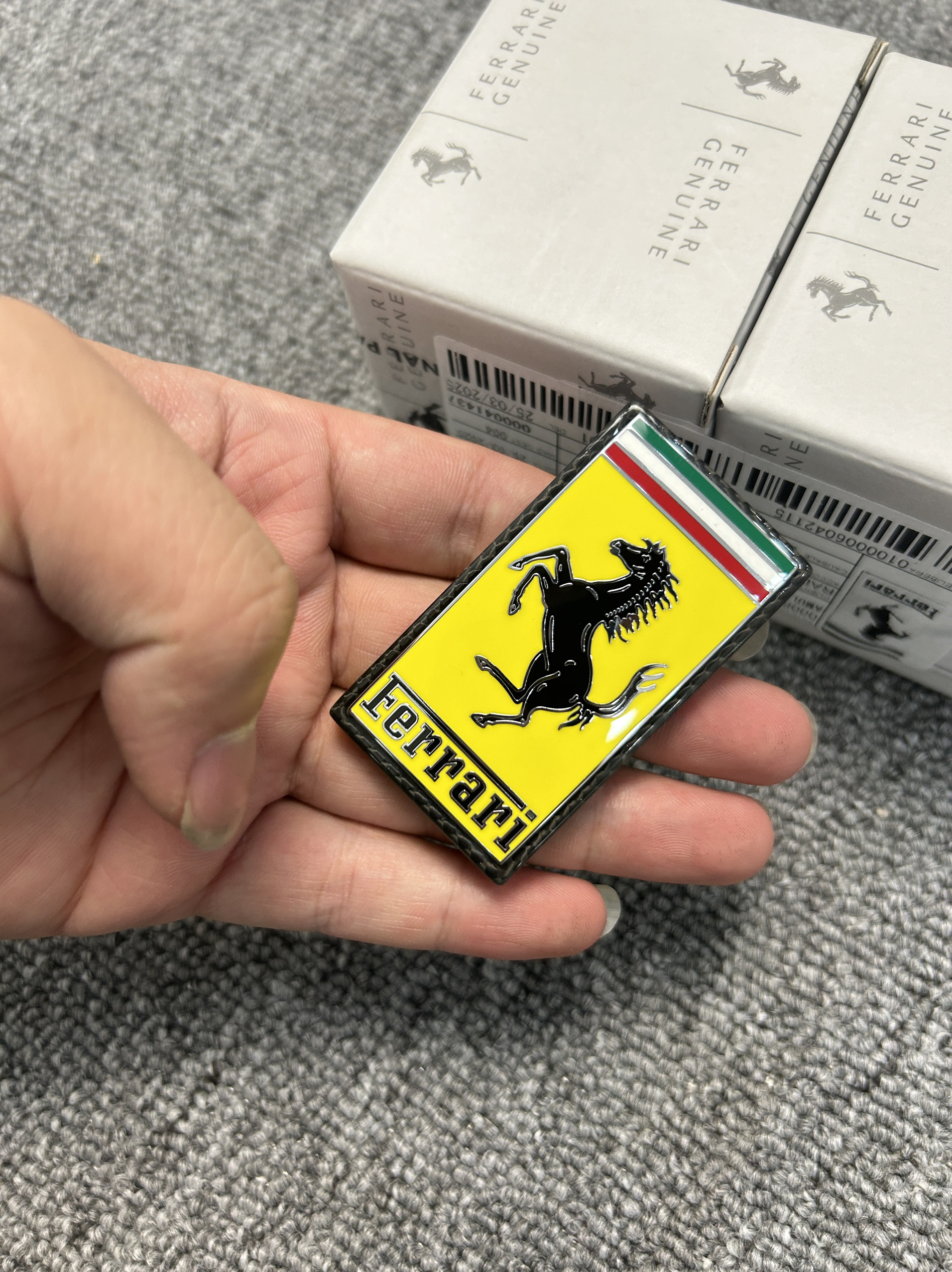 法拉利296碳纤钥匙壳升级