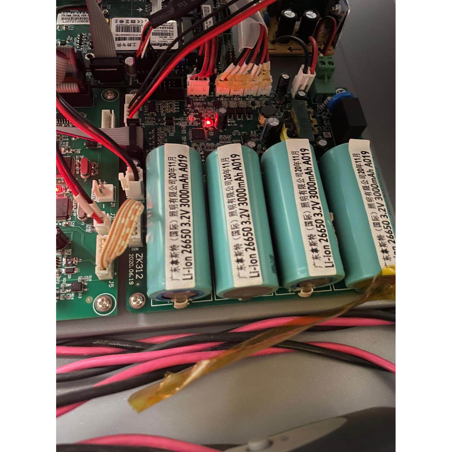 广东拿斯特照明Li-ion 26650 3.2V 3000mAh A019充电磷酸铁锂电池