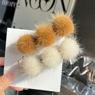 真水貂毛毛球鸭嘴夹侧边编发发夹女网红刘海碎发夹子头饰发卡神器