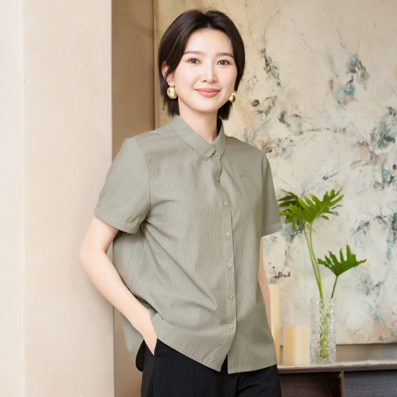 YUN韫条纹女款短袖衬衫夏季翻衬衫