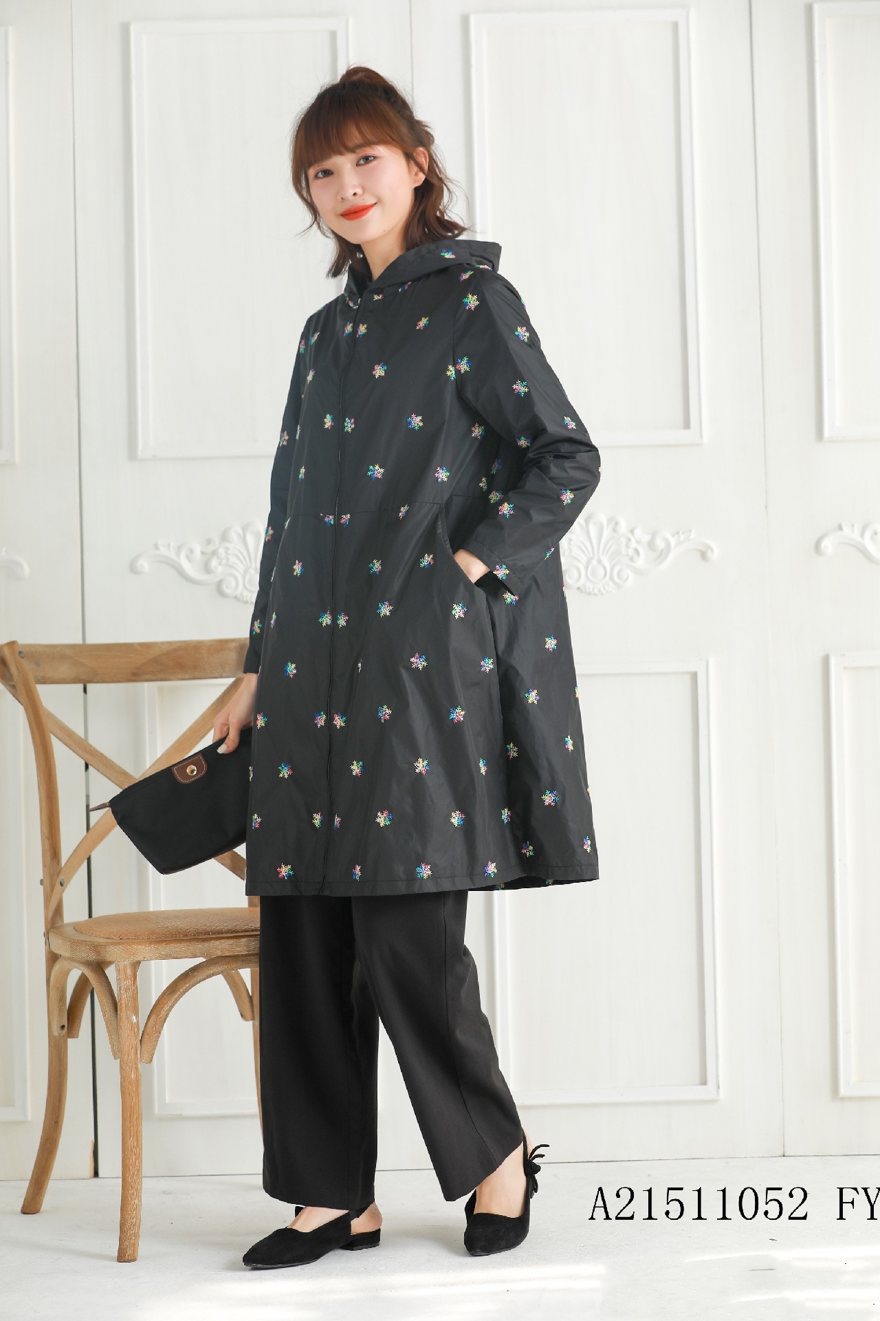 YUN韫2023女装刺绣韩系风衣女 秋季有内衬中长款休闲连帽名媛外套