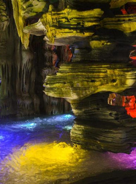 溶洞火锅店酒吧生态园高仿钟乳石假山假树瀑布流水灯光秀设计施工