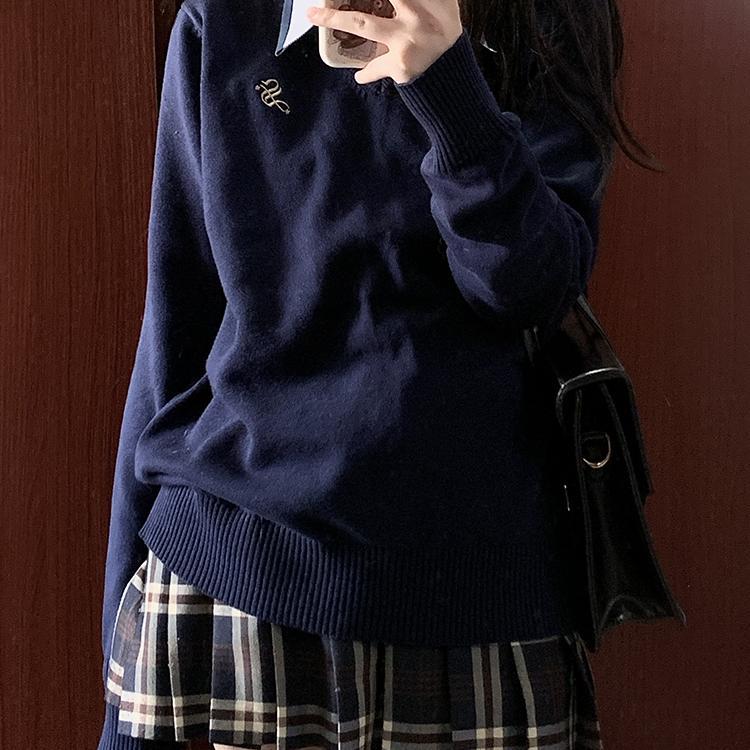 星星抱月球JK毛衣套头V领刺绣长袖针织衫秋冬校供感毛衣上衣女
