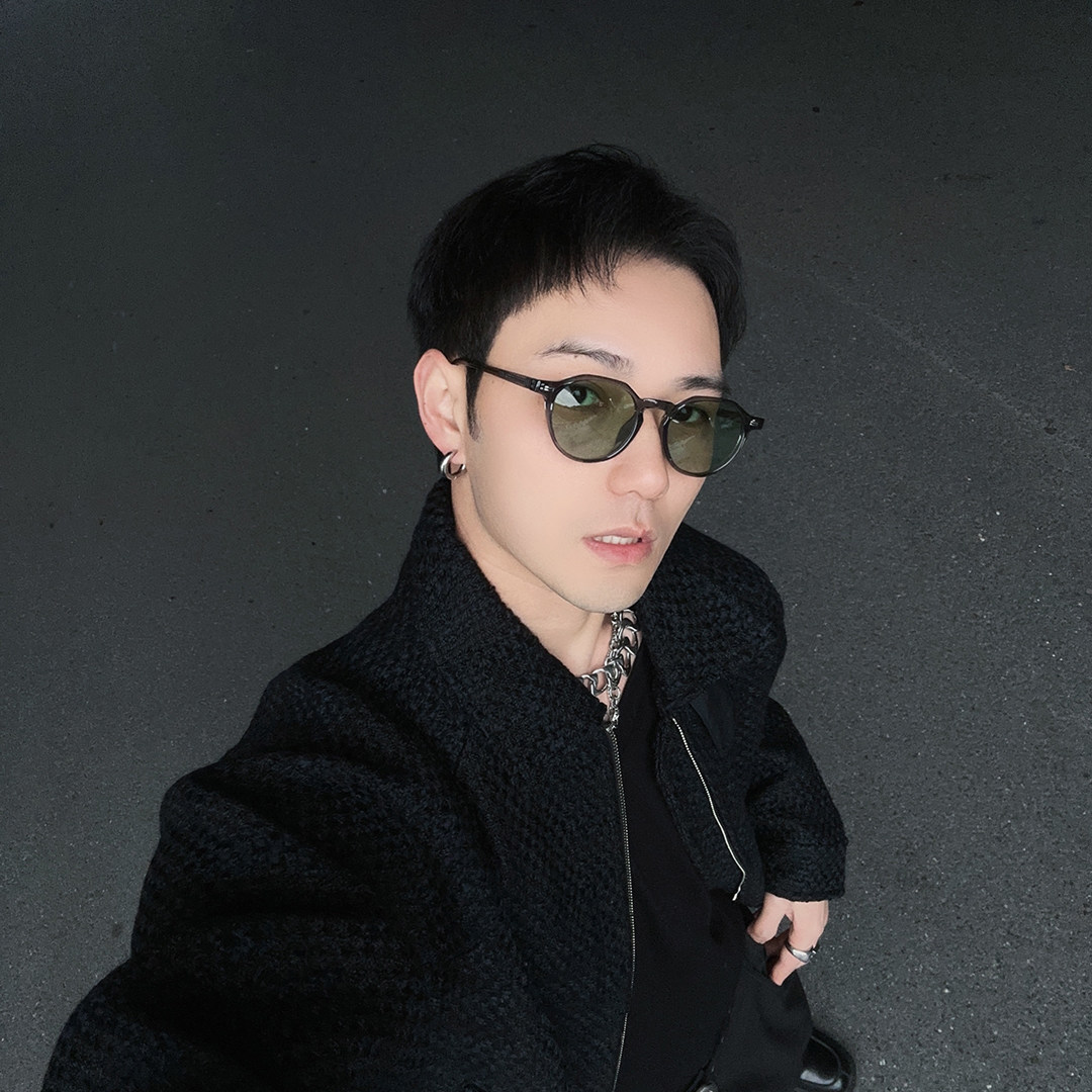 日系灰框墨镜男开车专用痞帅户外防紫外线高级感偏光太阳镜高品质