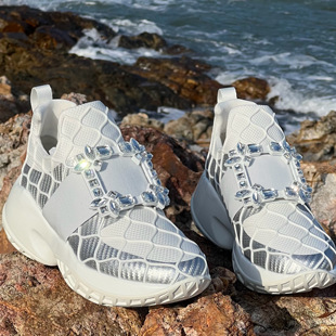 2025新款RV方扣水钻老爹鞋女厚底增高运动鞋女网面格透气休闲单鞋