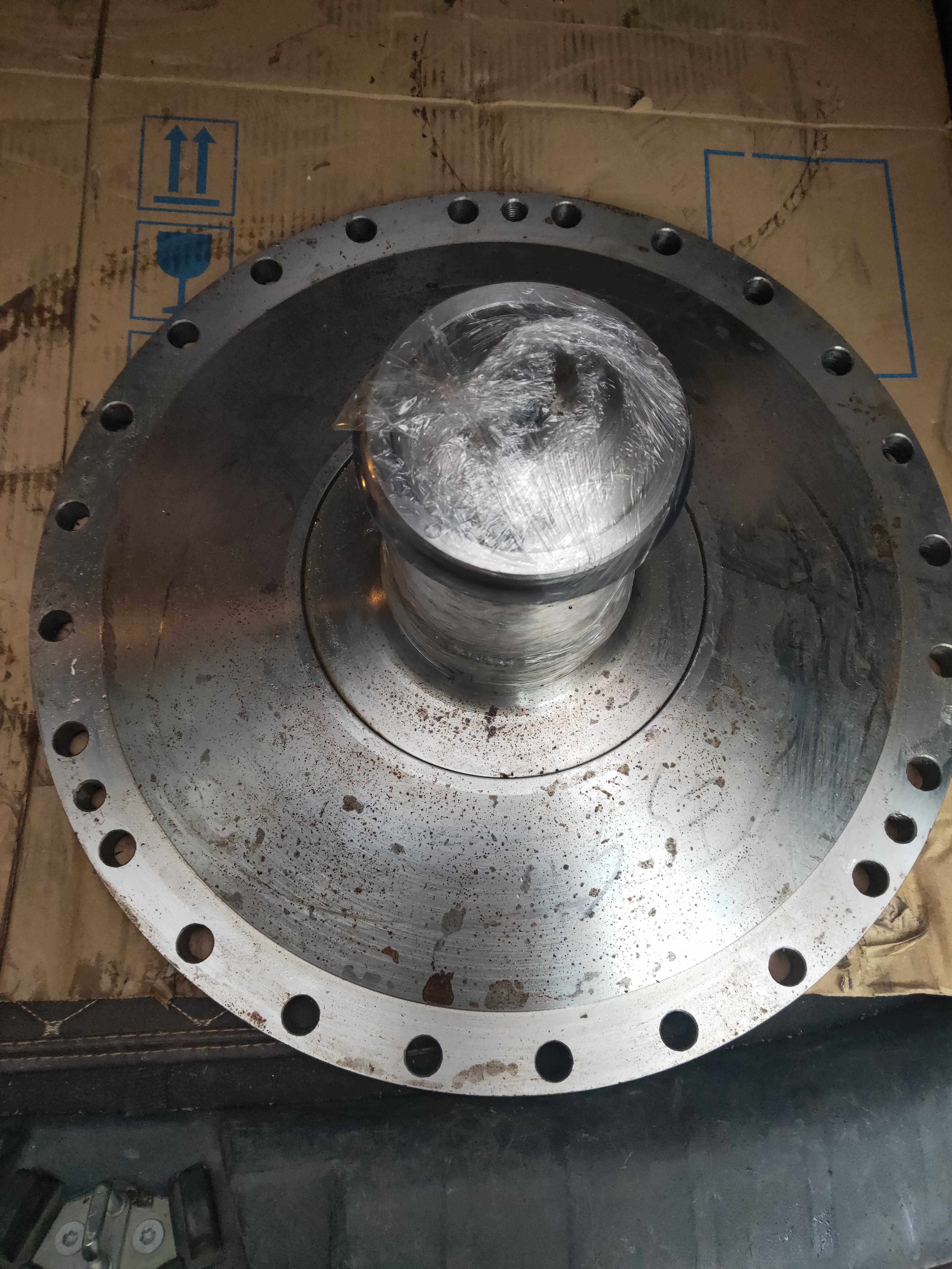 搅拌车配件三一k重工水泥罐车混凝土车减速机法兰盘正品配件