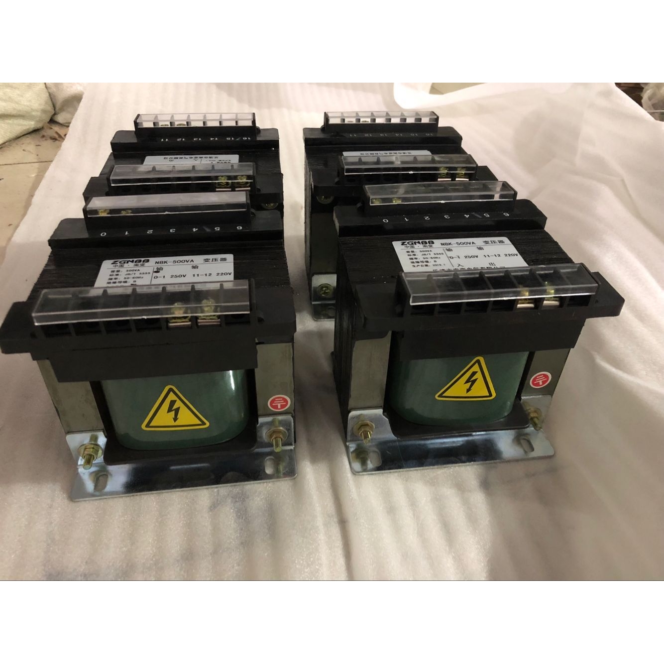 电器之都柳市厂家生产BK-300VA380V/220V/36V控制隔离变压器