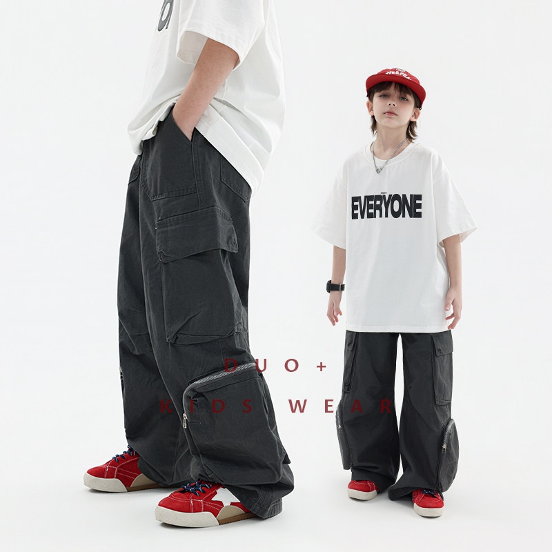 多加潮牌童装嘻哈街舞工装裤2026年春装新款男童休闲长裤中大童