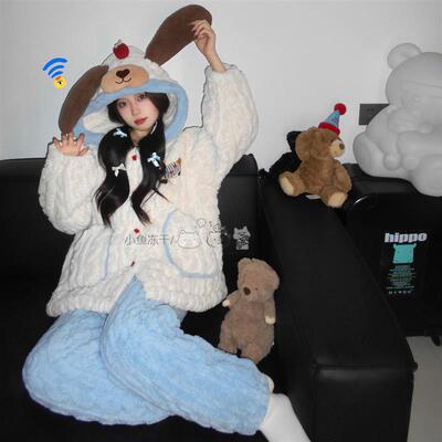 。超厚卡通连帽三层夹棉睡衣女款冬季珊瑚绒加绒加厚小狗家居服套