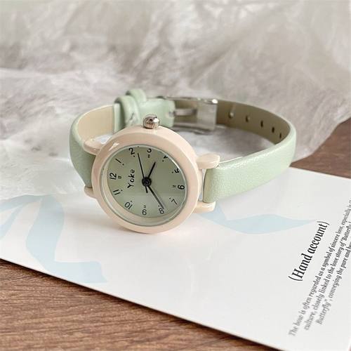 森系薄荷绿小清新学生手表