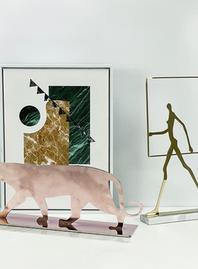 几何猎豹摆件北欧风，简约抽象装