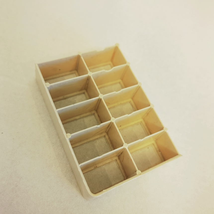 打火机底座收纳盒托盘格子内包装10个装20支50只凹槽包装米色塑料
