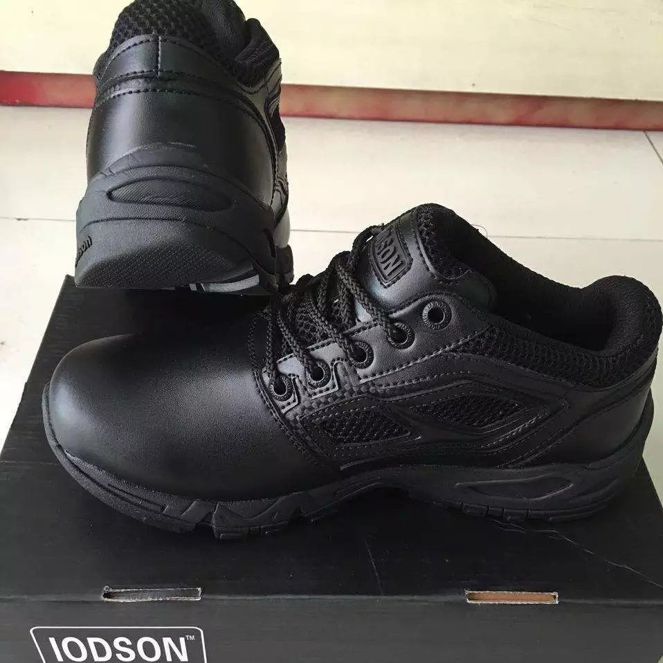 Bottes militaires pour homme - lumière - Ref 1398256 Image 1