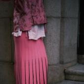 Bettychow 粉玫瑰拼金棕色毛织长半裙小众设计色织条纹气质半身裙