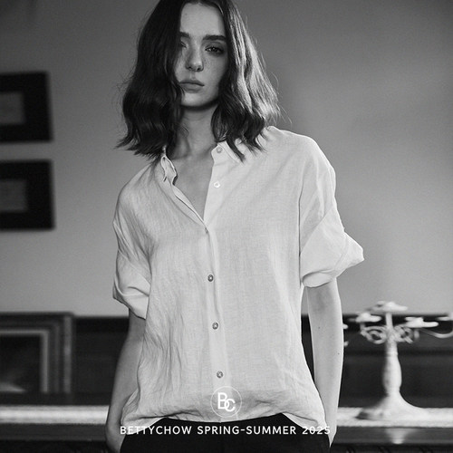 肌理薄透亚麻短袖白色翻领衬衫